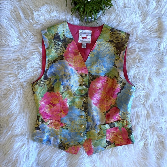 Mondi Jackets & Blazers - Vintage Mondi brocade floral vest